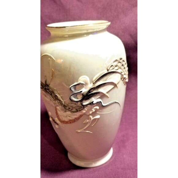 Vintage Dragonware Lusterware Vase 5 inch Blue eyed Dragon - Picture 2 of 5